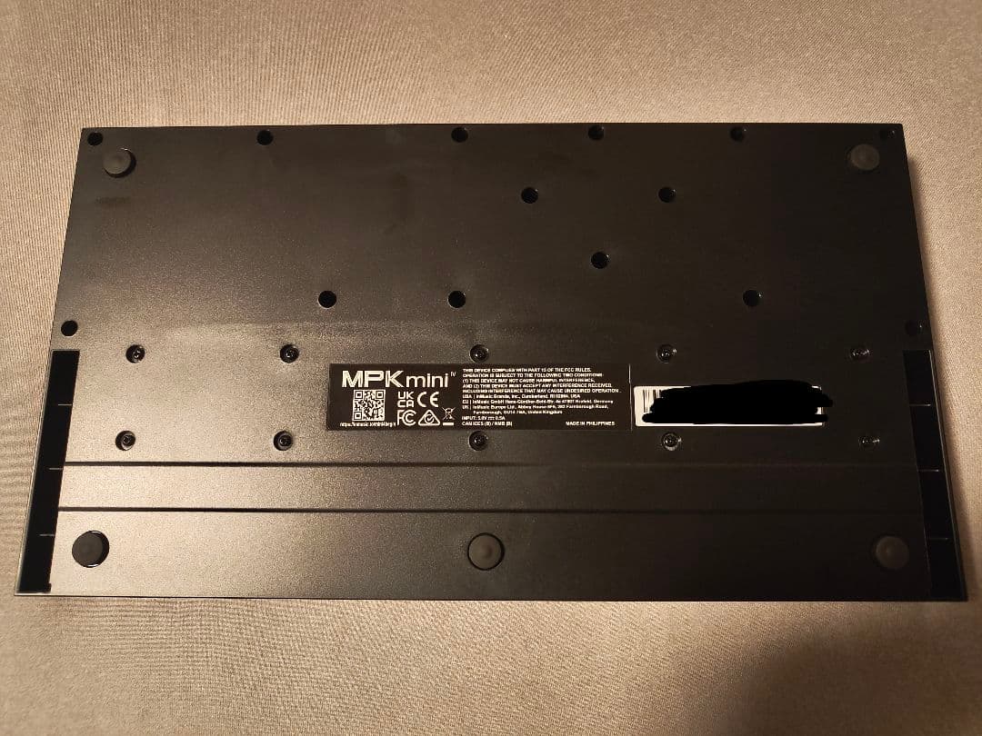 AKAI MPK mini IV MIDIキーボード