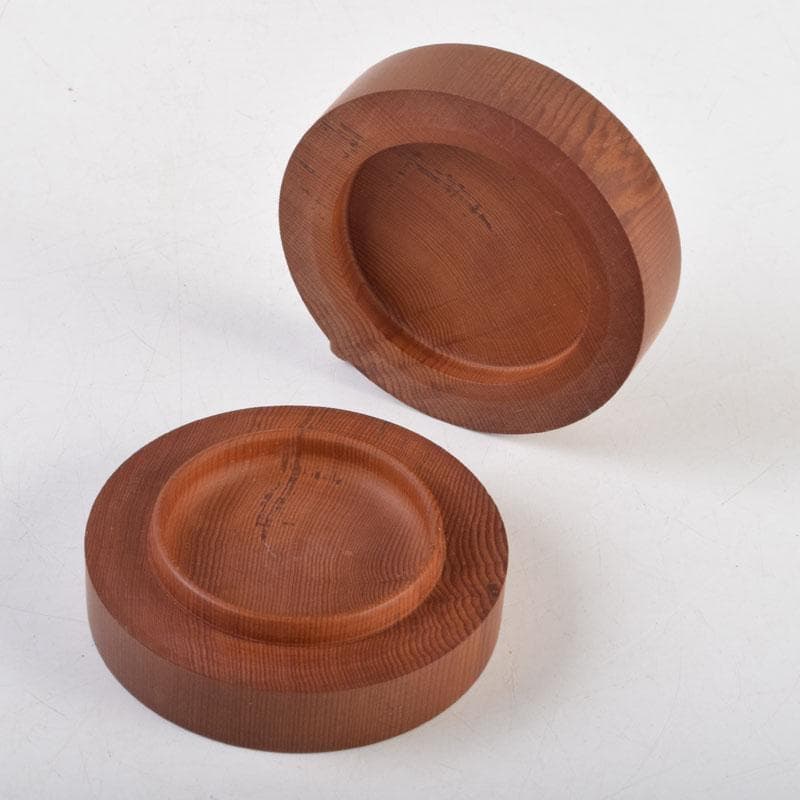 茶道具　飛騨一位一刀彫　川上彫房　香合　在銘　共箱　V　8797