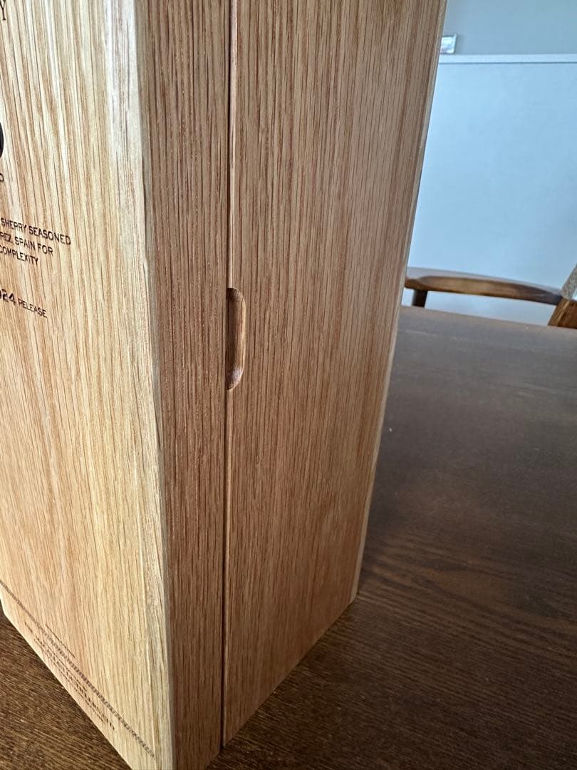 マッカラン25年、空き瓶、木箱付き（未洗浄)