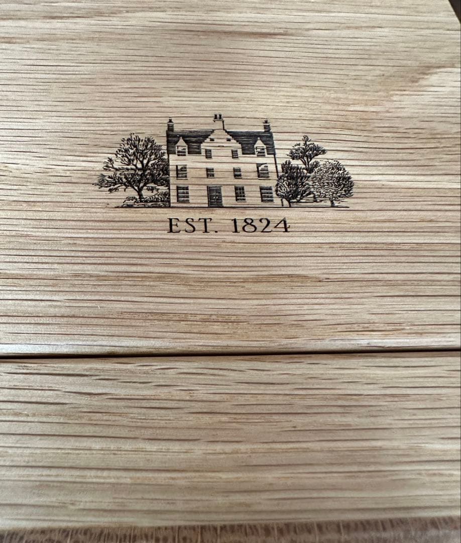 マッカラン25年、空き瓶、木箱付き（未洗浄)