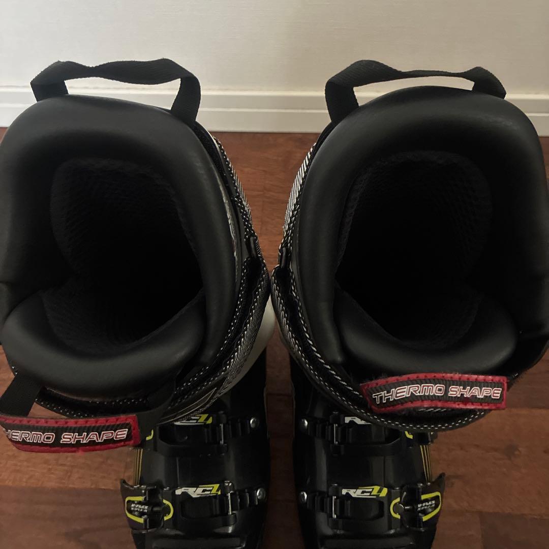 Fischer スキーブーツ　SOMA　VACUUM　RC4　130　24.5