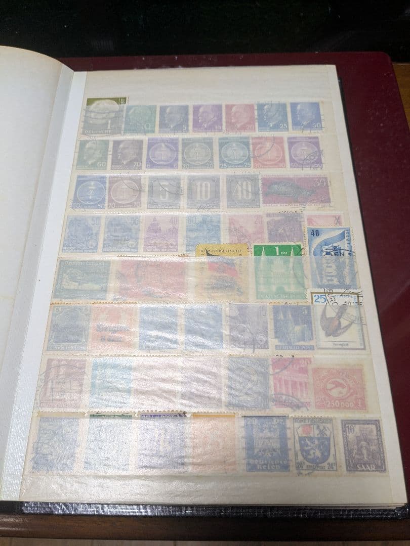 外国切手コレクションアルバム 約380枚 ペレ記念切手入り