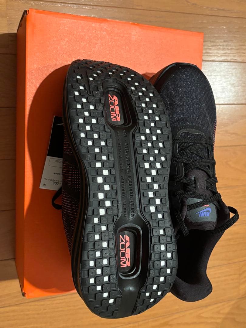 Nike ウィメンズ　ボメロプレミアム