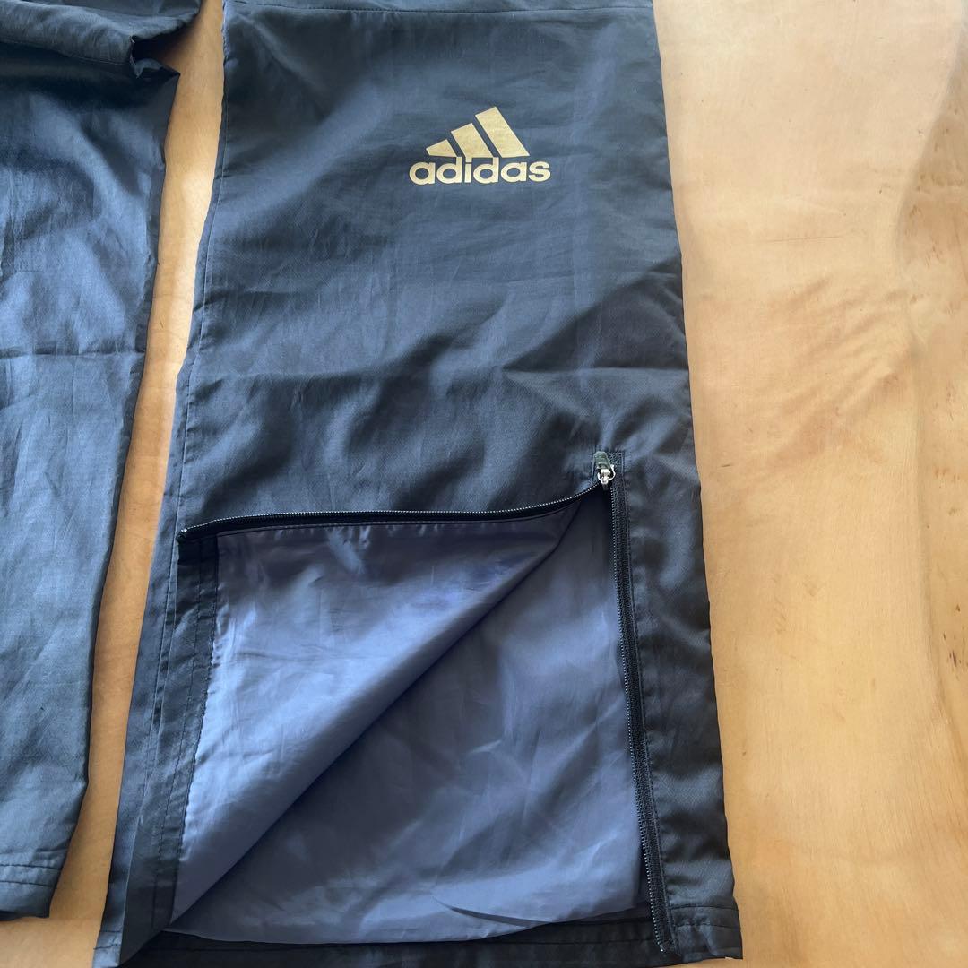 adidas ウィンドウブレーカー上下