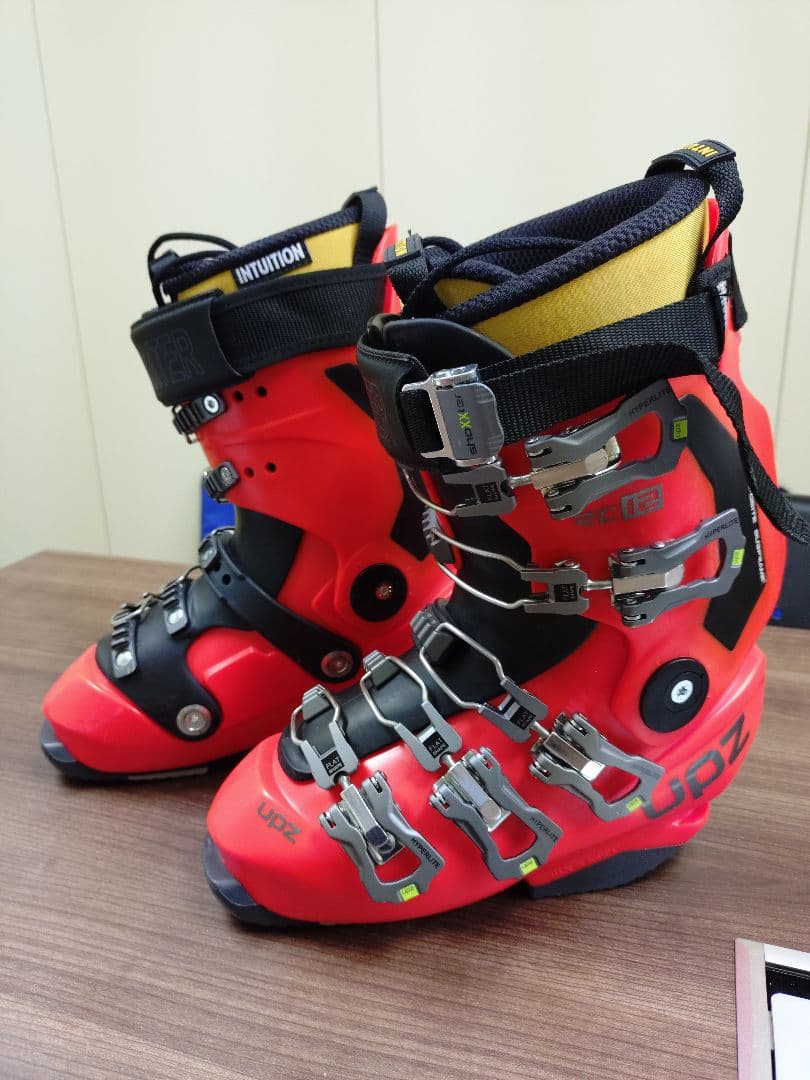 UPZ ブーツRC12とインチューションサーモインナー