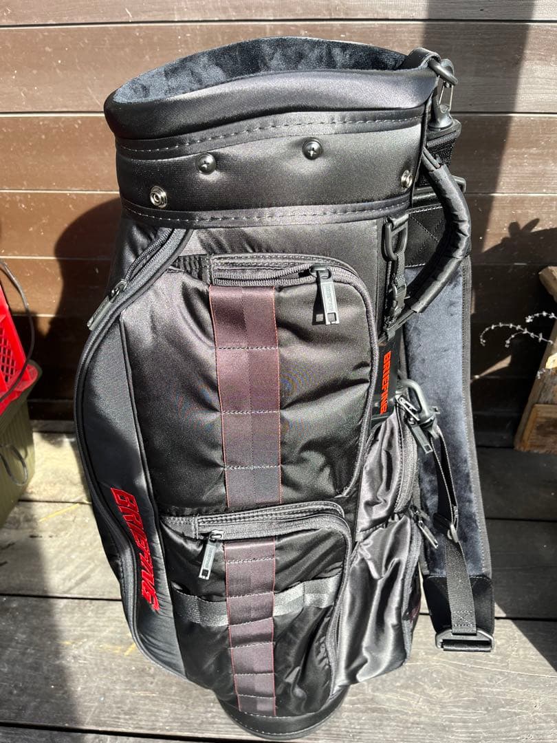 新品未使用　BRIEFING ゴルフバッグ ブラック アイアンカバー付