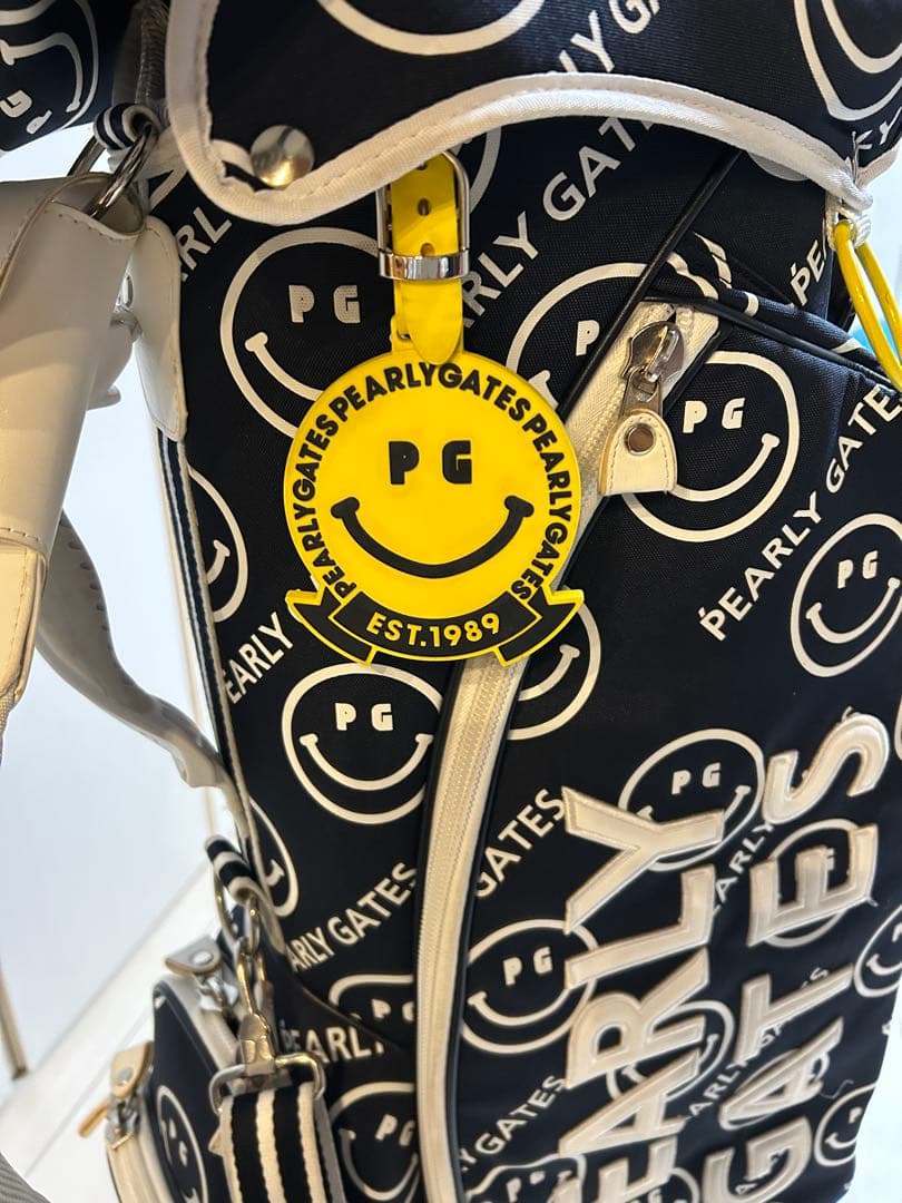 PEARLY GATES スマイル柄ゴルフバッグ