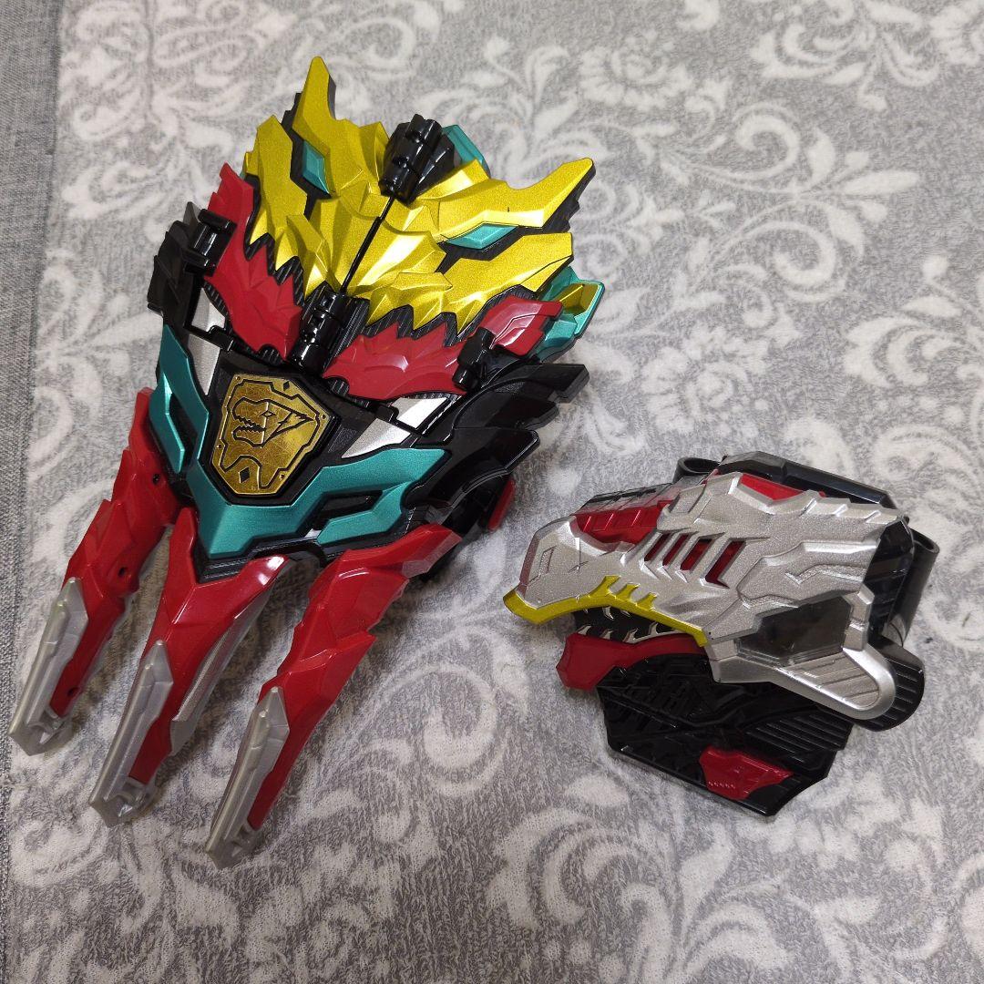 DX リュウソウジャー　武器　リュウソウカリバー　リュウソウル　ゴジュウジャー