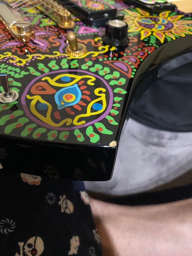 hideギターサイケモデル　 ワンタッチスタンド、新品弦、オーナーマニュアル