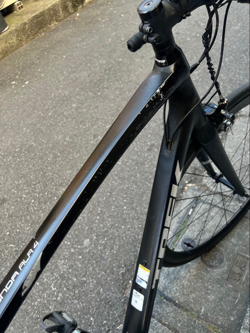 Trek Émonda ALR4Tiagraカーボンホイール装着　直接引取希望