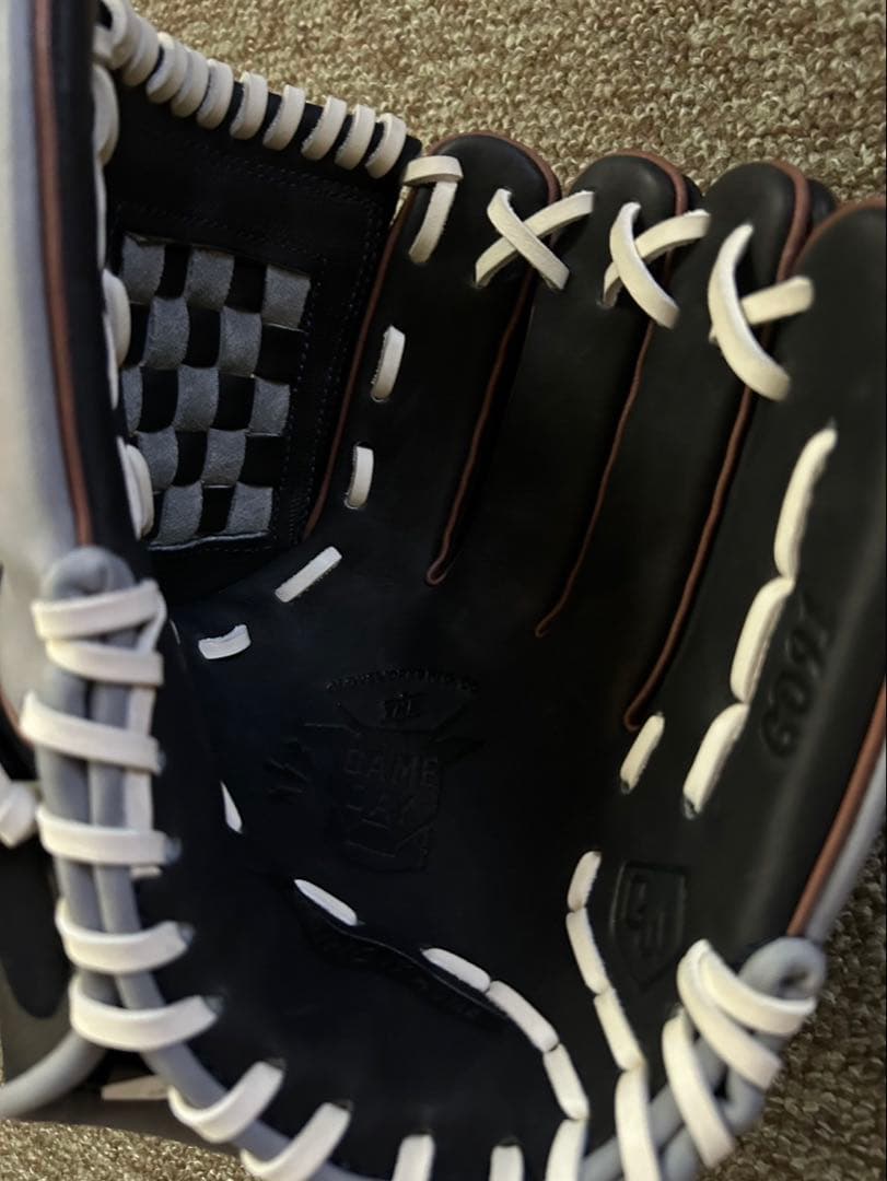 Gloveworks 硬式グローブ 11.25インチ 新品未使用 箱付