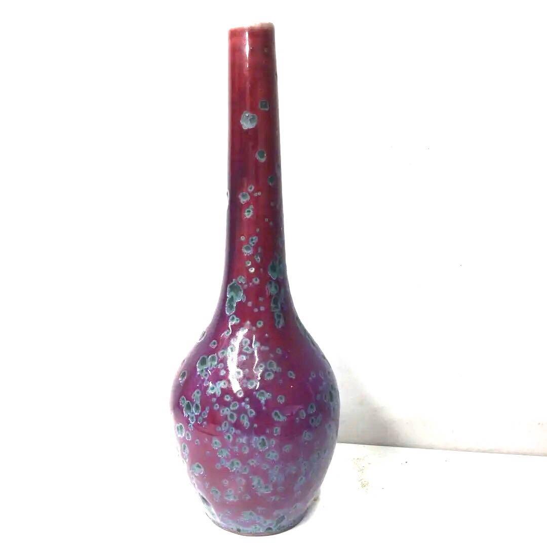 窯変釉の赤い一輪挿し、作家物、辰砂