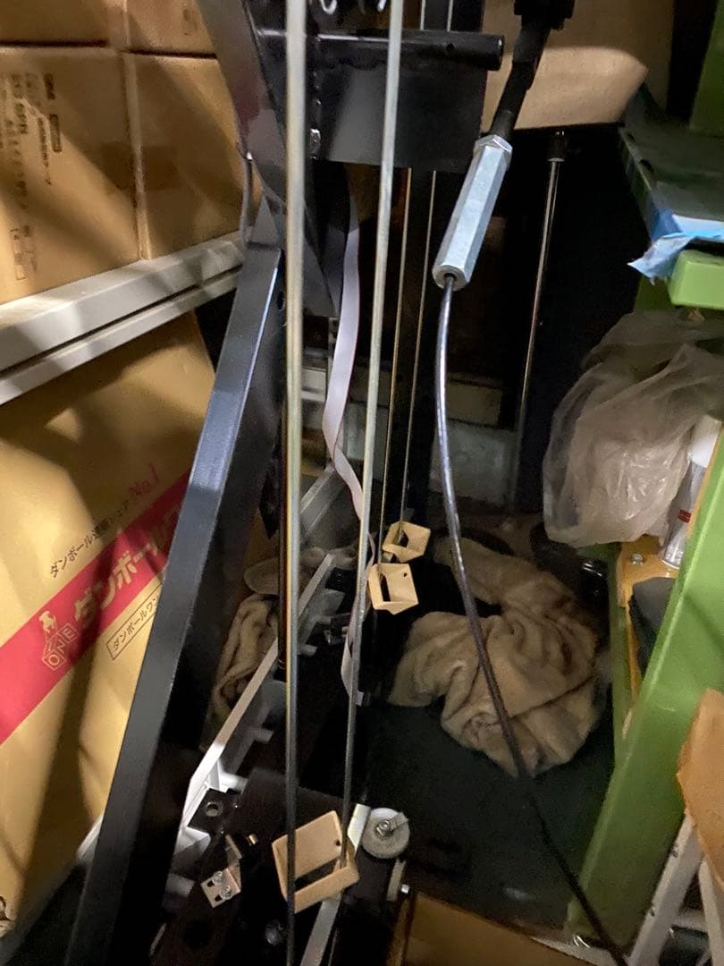 TECHNOGYM ミラー付きトレーニングマシン　キネシス