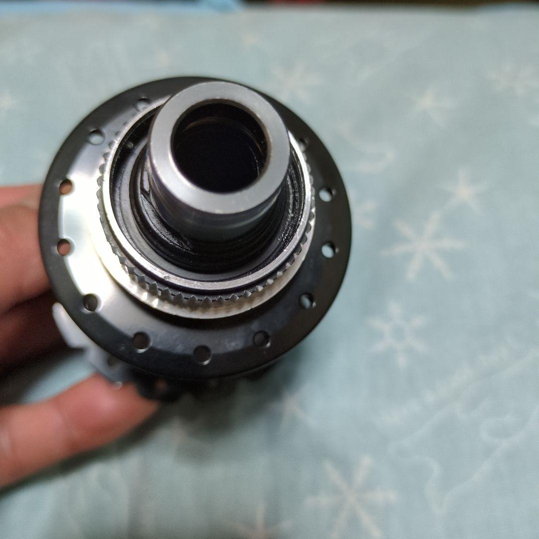 SHIMANO XTR FH-M9111 142/ 28H Microスプライン