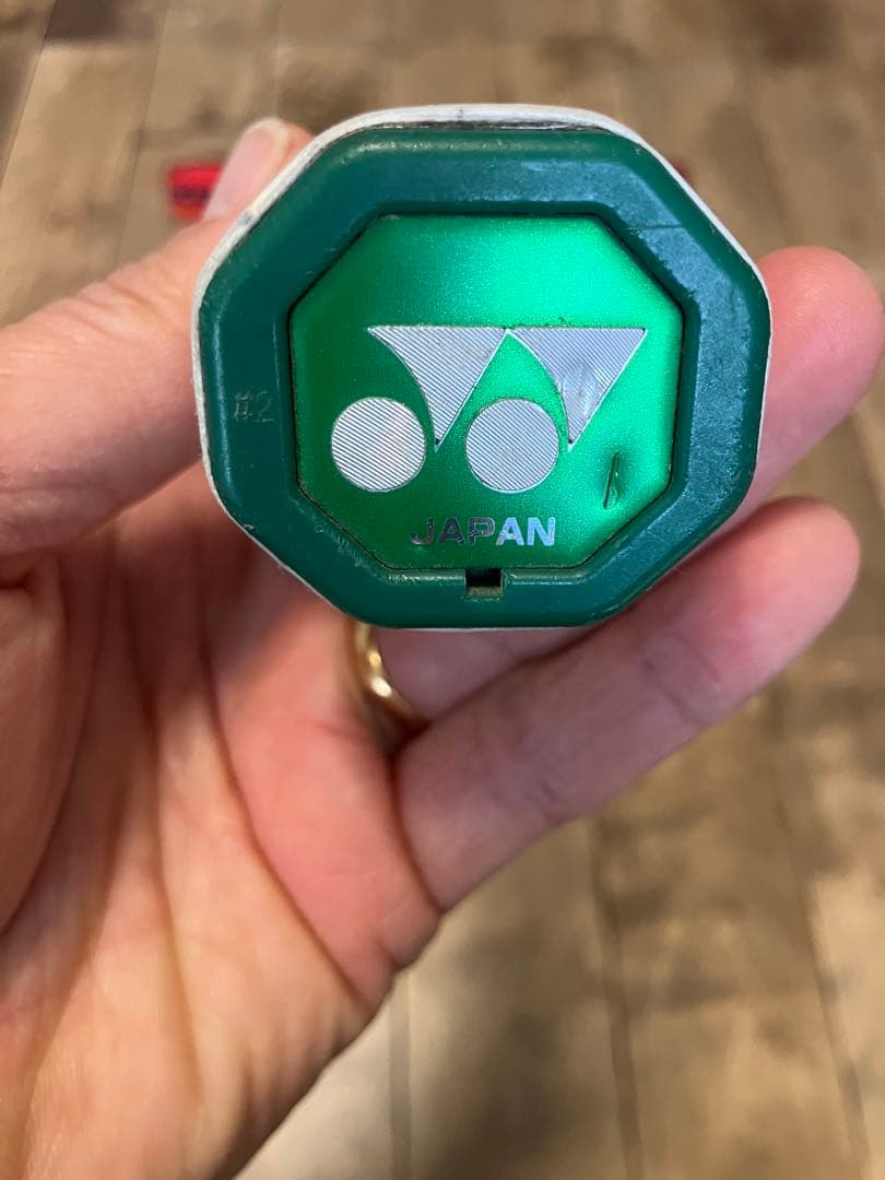 Vコア100 テニスラケット 2本セット