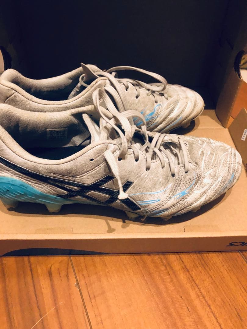 サッカースパイク　アシックスx Fly アシックスDS right まとめ売り