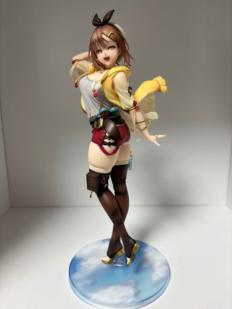 アルター　ライザのアトリエ　ライザリン・シュタウト　フィギュア