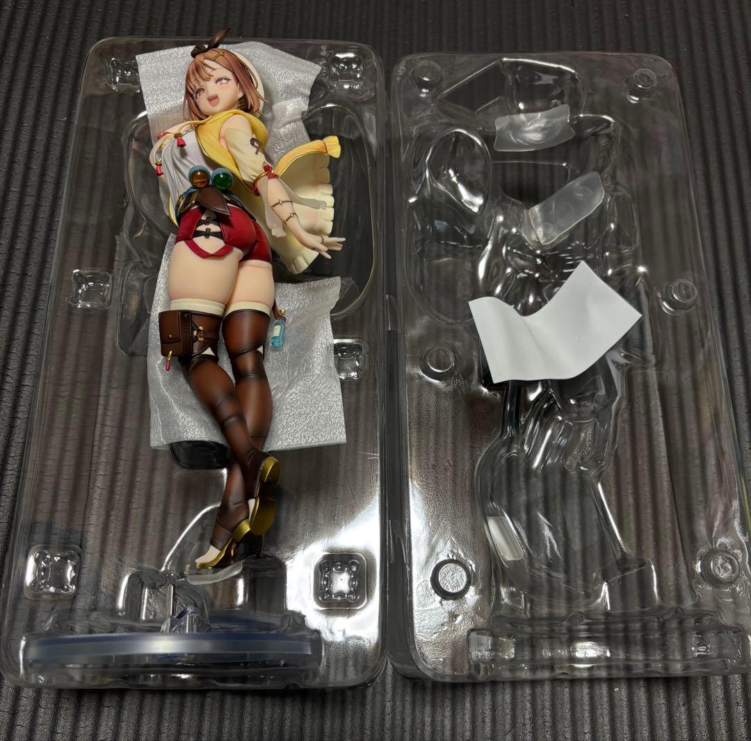 アルター　ライザのアトリエ　ライザリン・シュタウト　フィギュア