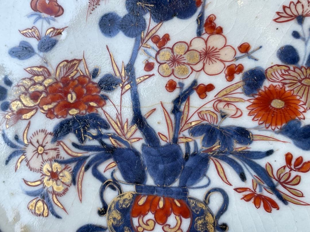 骨董　アンティーク　古伊万里　色絵　輸出伊万里　花唐草　花籠文様　皿　丸皿