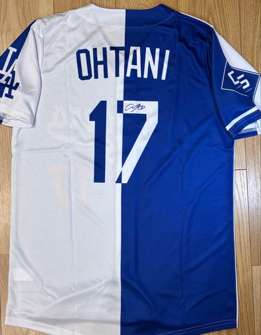 ⭐️期間限定価格⭐️非売品★大谷翔平ホーム＆ビジターミックスハーフサインユニフォーム