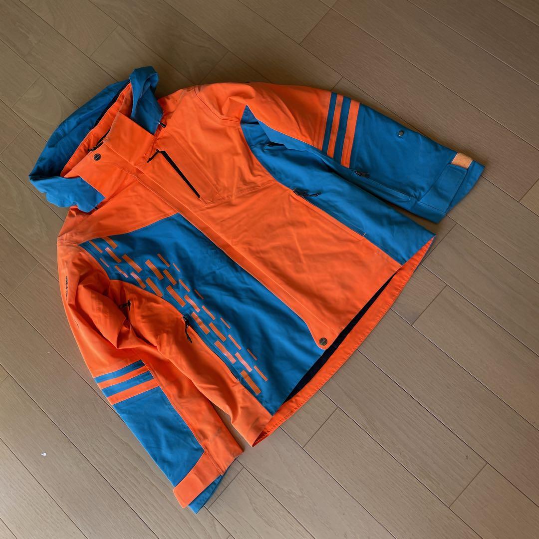 オンヨネ　ONYONE スキーウェア　デモチーム　サイズS 中古