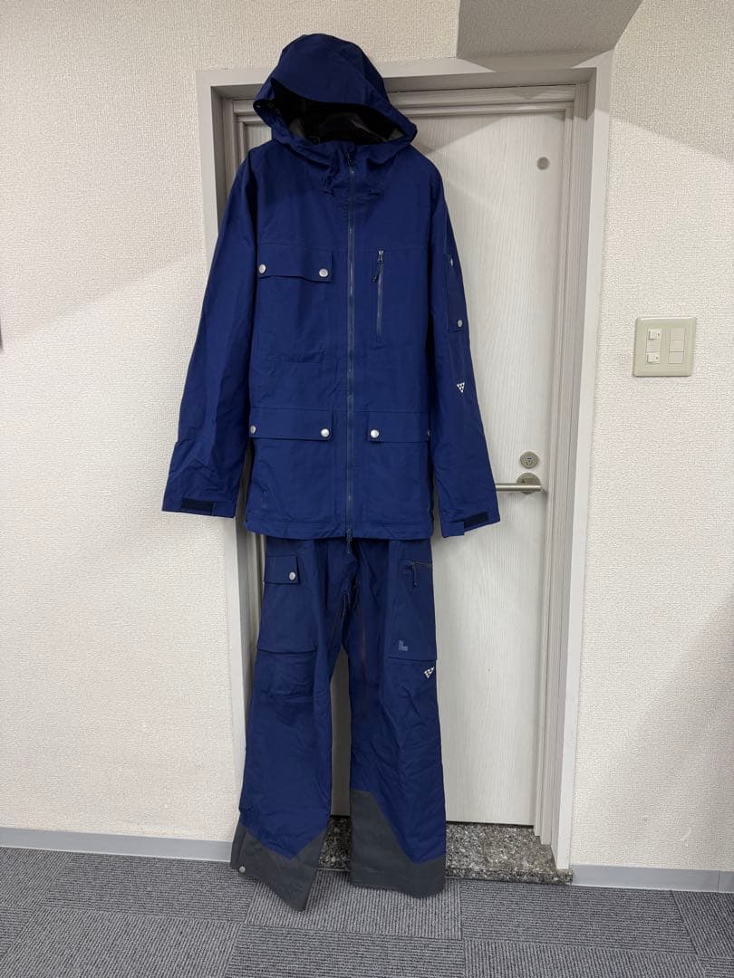 BLACK CROWSブラッククロウズSKI 上下ウェア