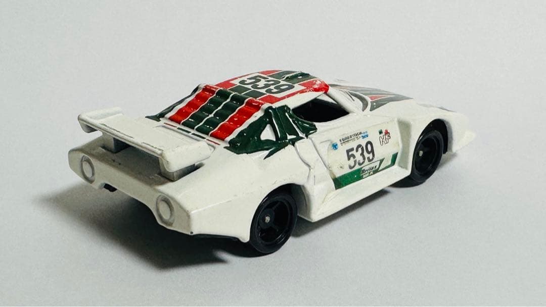 トミカ　ランチアストラトス　ターボ　日本製　No.F66 黒シート