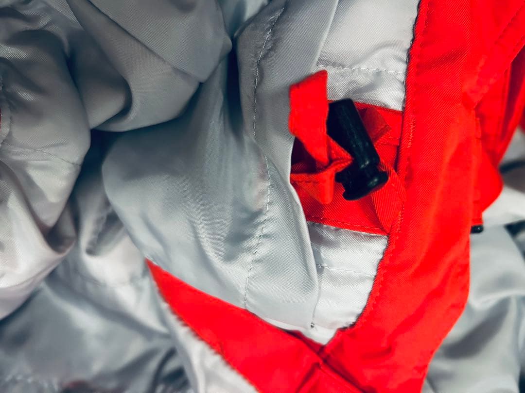 【美品/クリーニング済】デサントMove Sport 子ども用スキーウェア