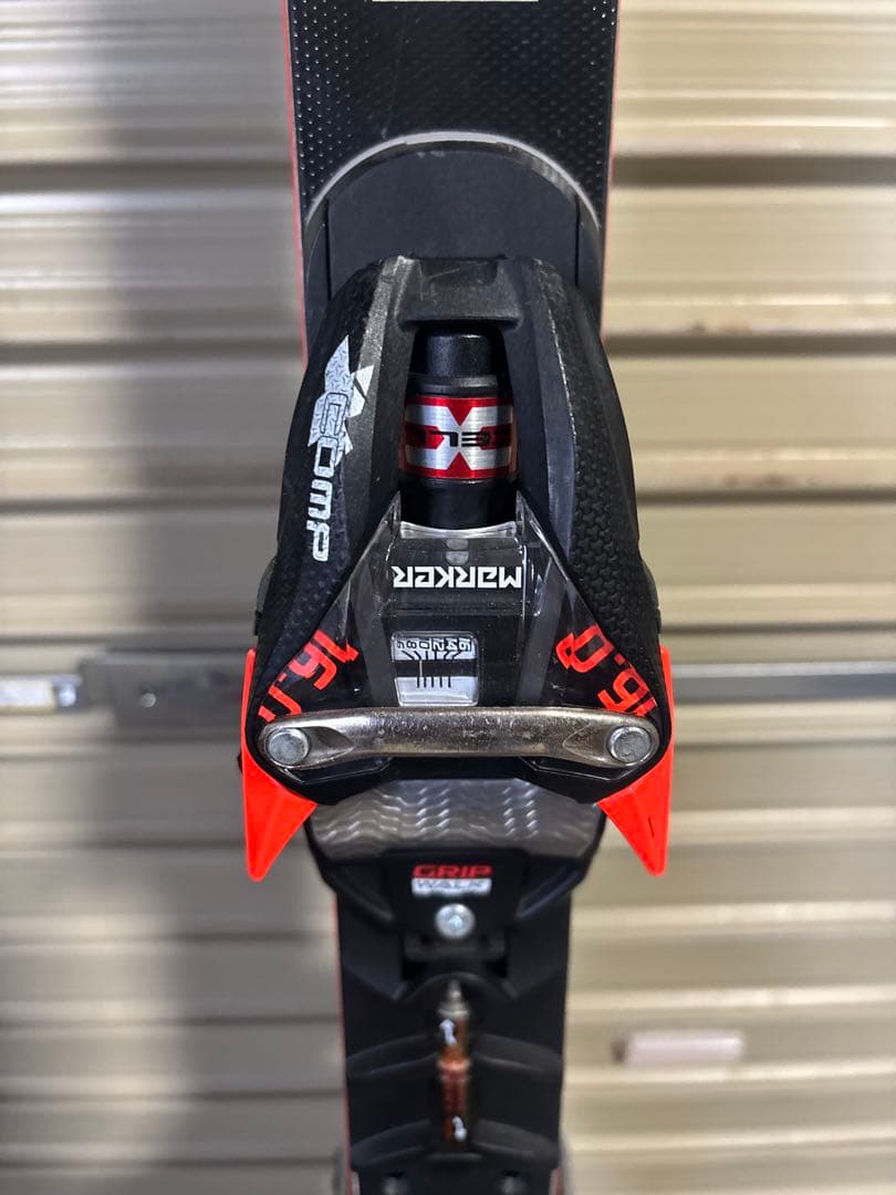 VÖLKL RACETIGER GS MASTER 183