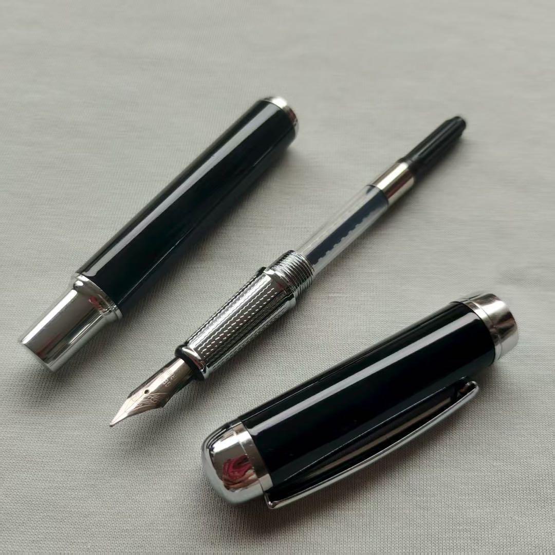 @黒いキャップ式万年筆 ステンレス細字 15