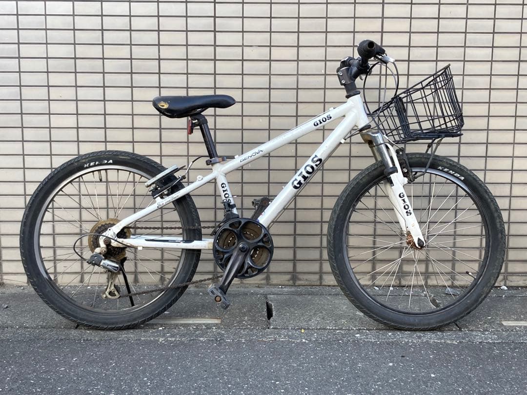 GIOS GENOVA ジオス ジェノア 前3×後6速 22インチ 子供用バイク