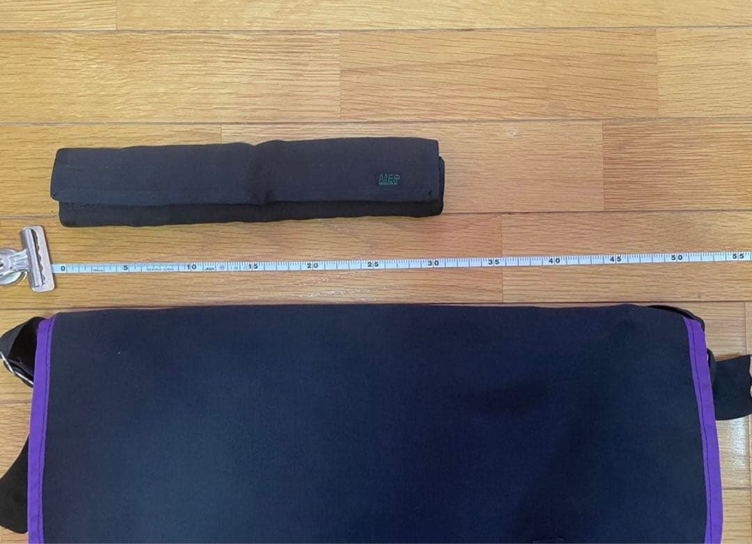 MERメッセンジャーバッグ ブラック/パープル