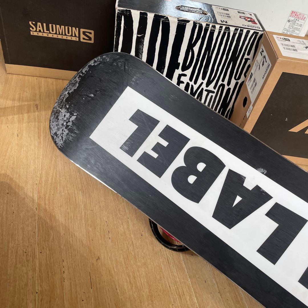 デスレーベル×ZUMA　グラトリ◎トラストガール　バイン付スノーボードセット