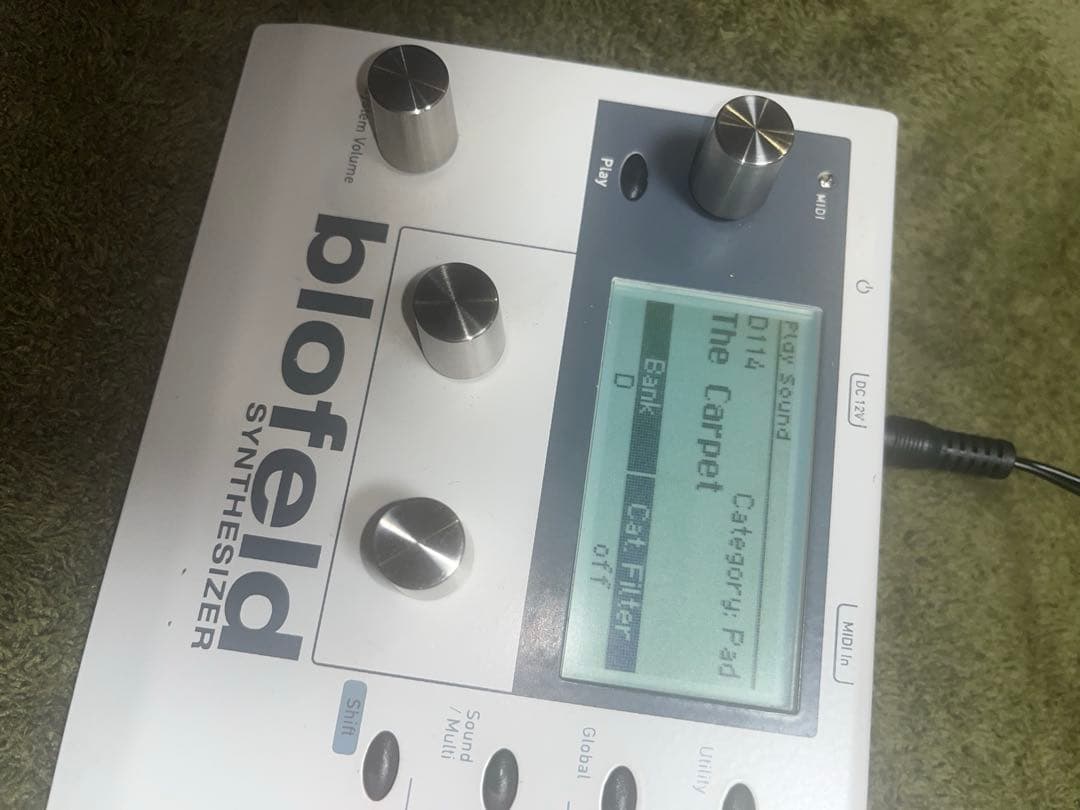 Waldorf blofeld シンセサイザー