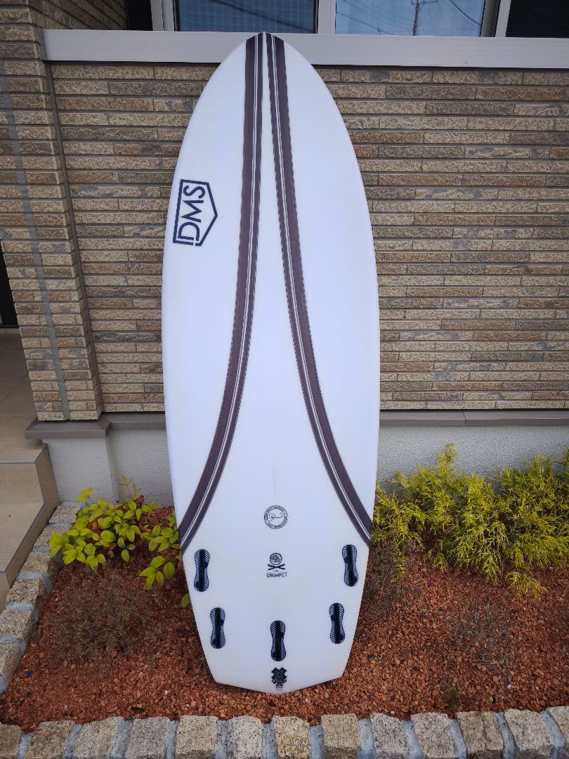 WAX落として写真撮り直しました！DMS ショートボード 5'8　CRUMPET