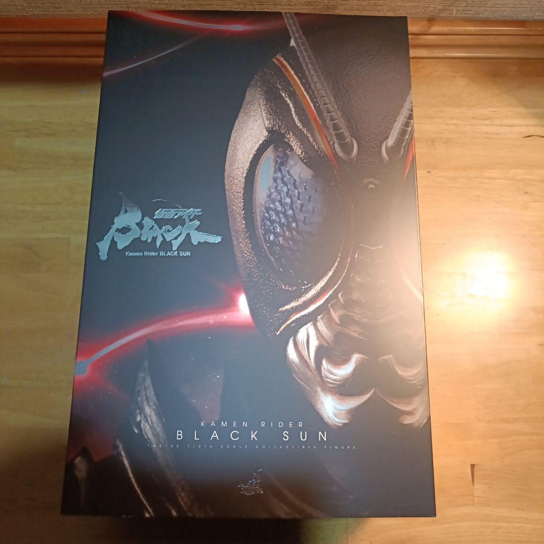 仮面ライダーBLACKSUN　ホットトイズ　フィギュア　1／6サイズ