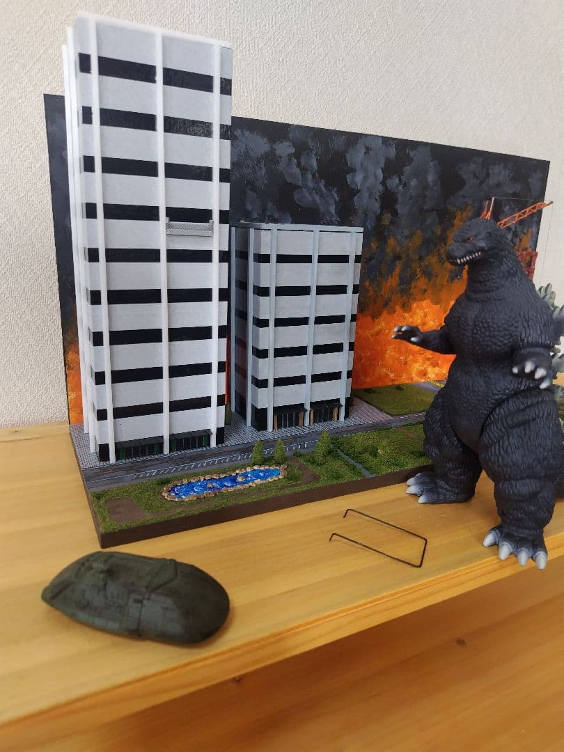 ジオラマ模型　ゴジラvsスーパーX2！