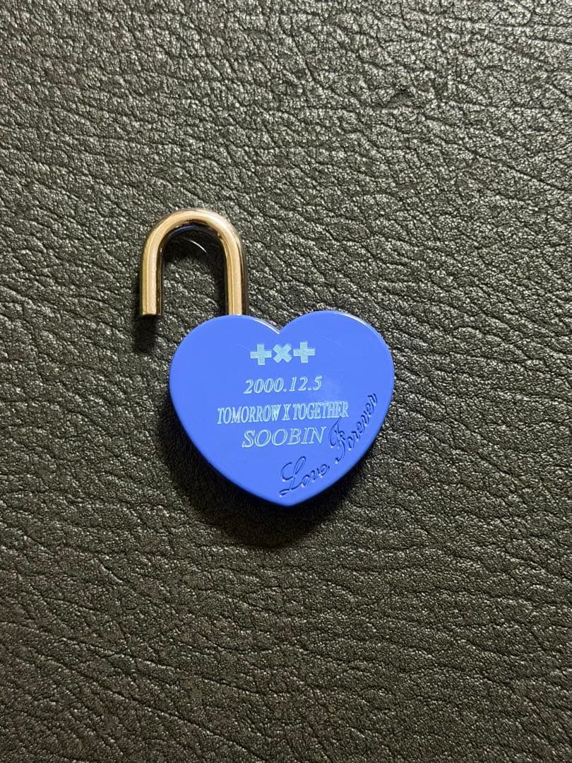 TXT TOMORROW X TOGETHER空中庭園 ハートロックスビン