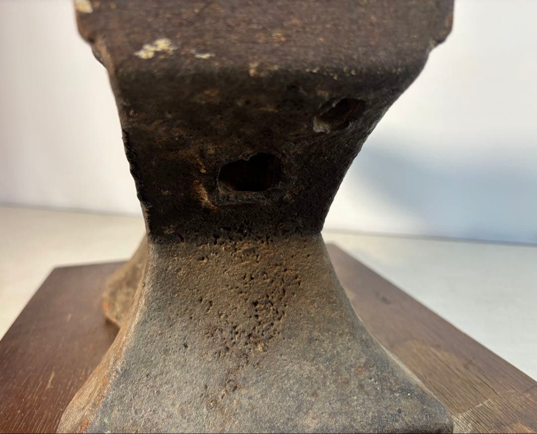 鍛冶屋の金床アンビル 金床 　角付き 作業台 叩き台