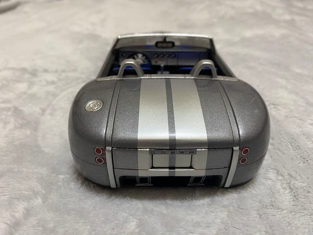ミニカー HOTWHEELS Ford Shelby Cobra Concept 1/18