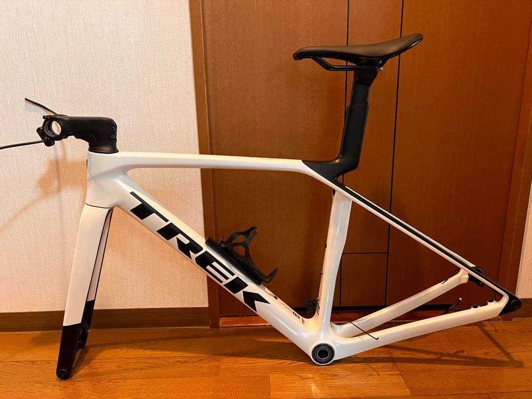 自転車本体 TREK MADONE gen8 SL