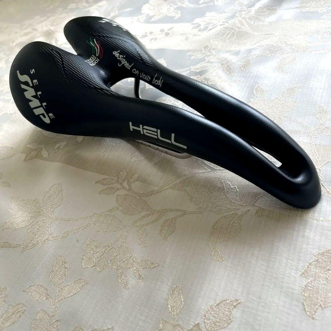 Selle SMP hell サドル　自転車　ロードバイク　イタリア