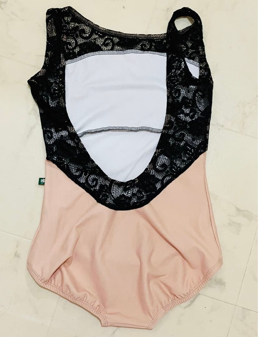 ラッキーレオ　レオタード　Mサイズ