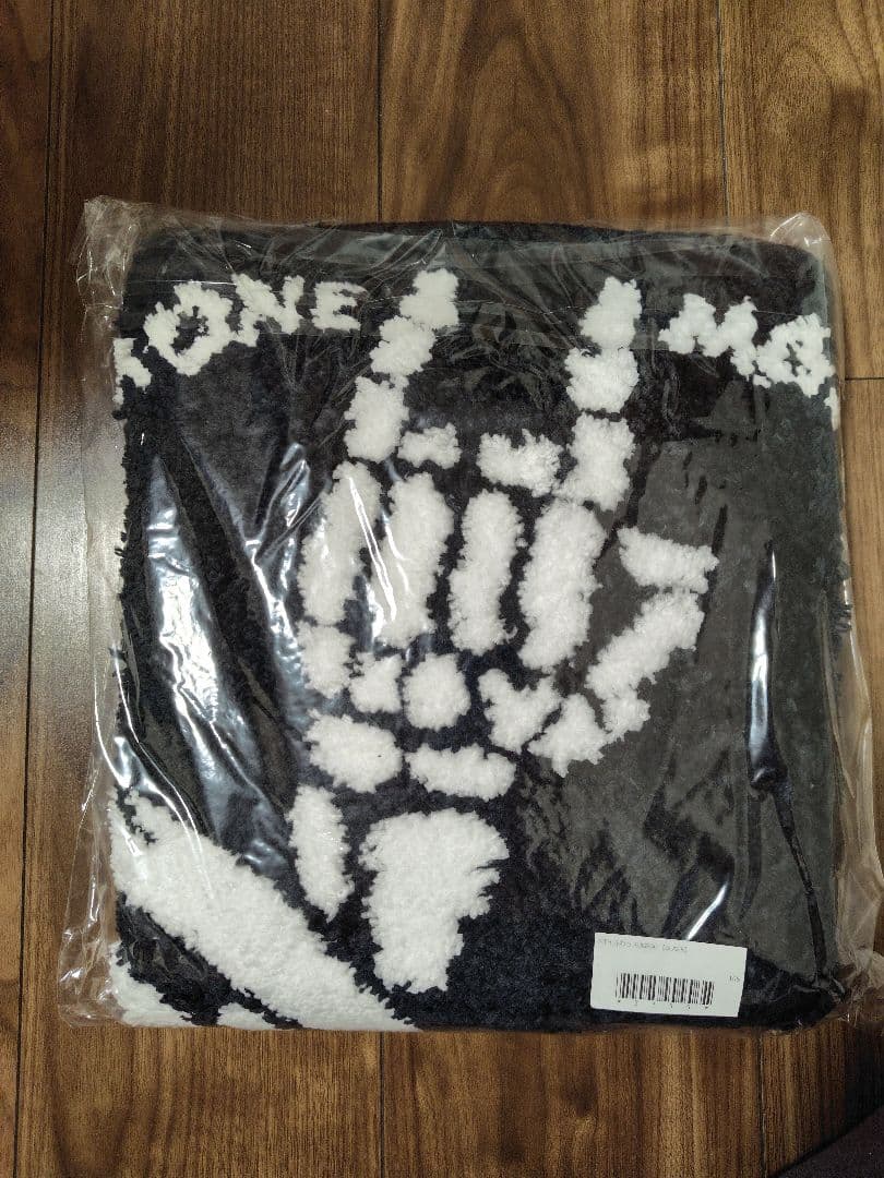 新作 マキシマムザホルモン MTH ふわっRUGMAT ラグマット 黒