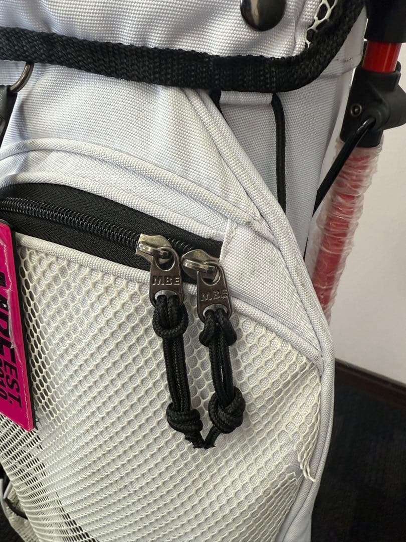 ぺ*ょ様 MASTER BUNNY EDITION キャディバッグ　白色　ヘッド