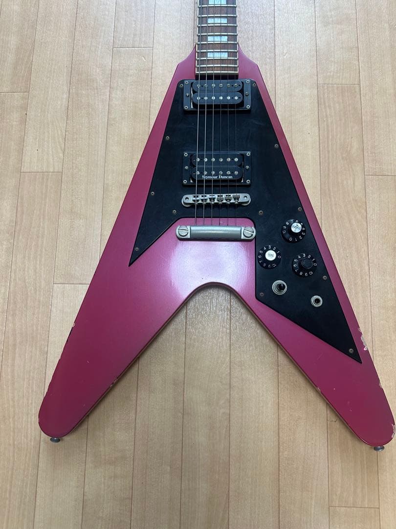 フライングV型エレキギター ※2025年8月13日まで期間限定出品