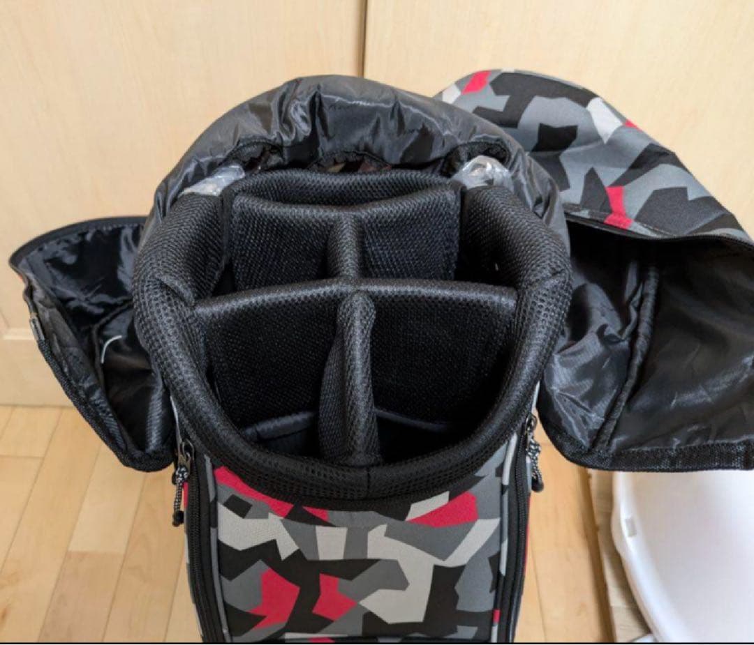 迷彩デザイン アキラキャディバッグ (末使用トートバッグ付き)