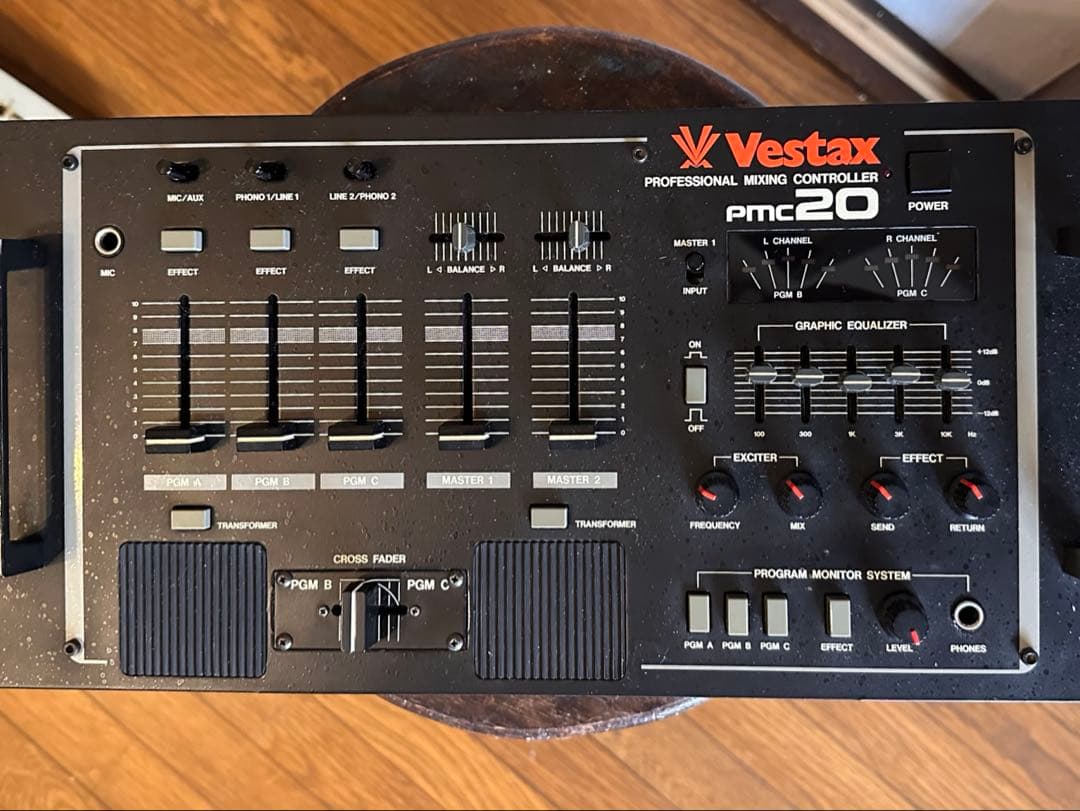 Vestax PMC-20｜EXCITER搭載 名機DJミキサー