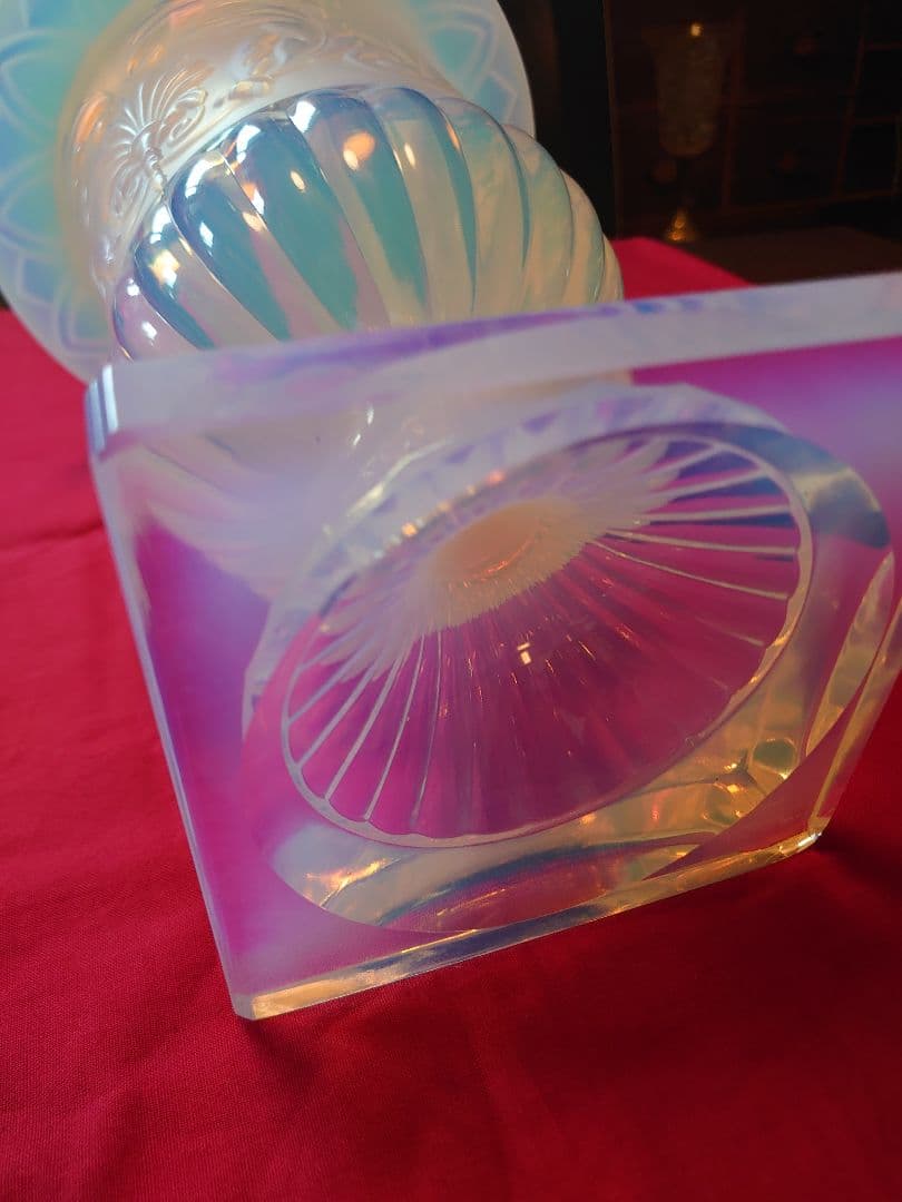 オパールセント クリスタルフラワーベース(共箱付き)