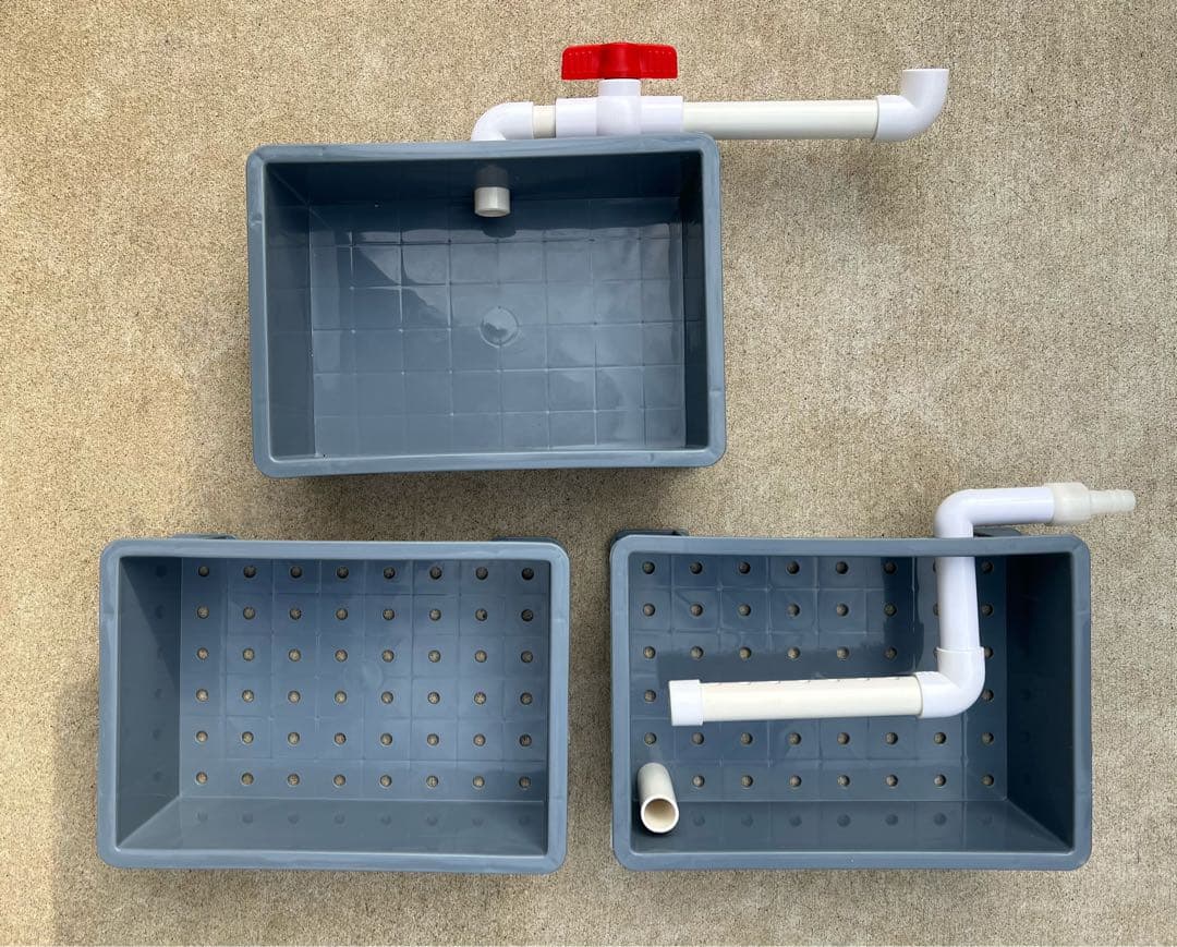 【ぱげ様】専用10w水中ポンプ付きろ過水槽と100本角棒ろ材